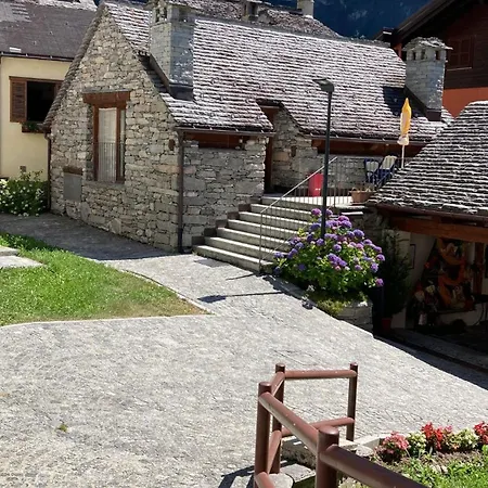 Antico Borgo 2